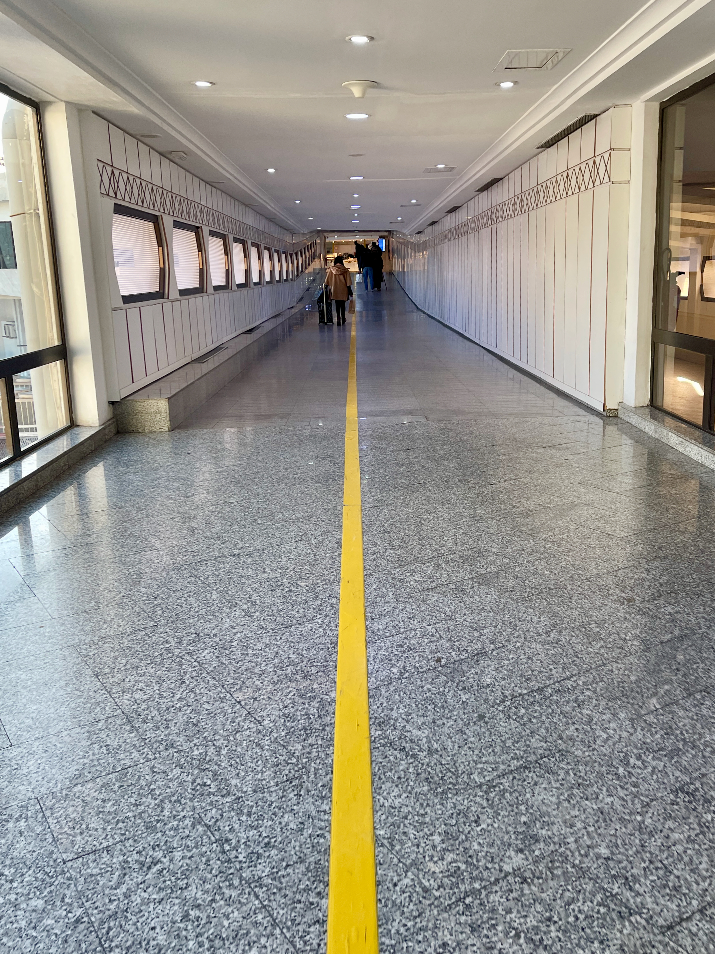 Tunis-Carthage — Inside the airport 1